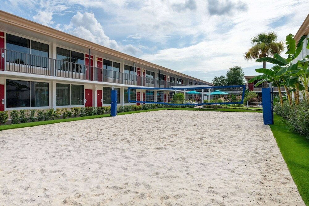 Фото Ramada by Wyndham Kissimmee Gateway