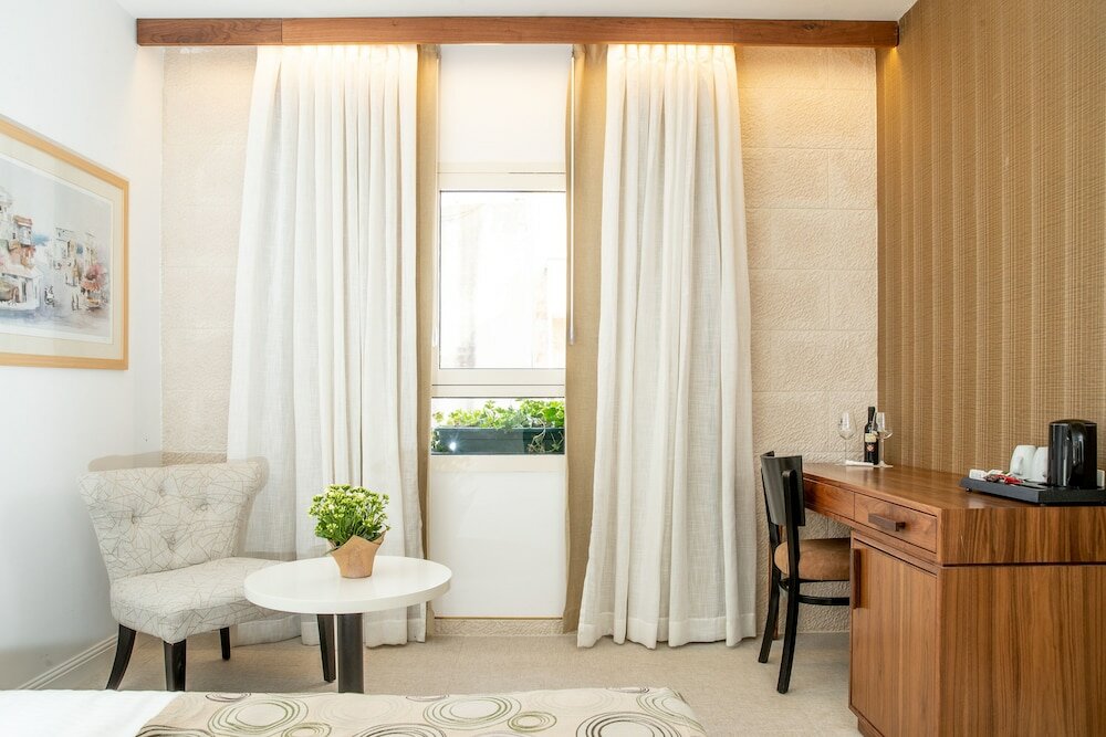 Фото Montefiore Hotel