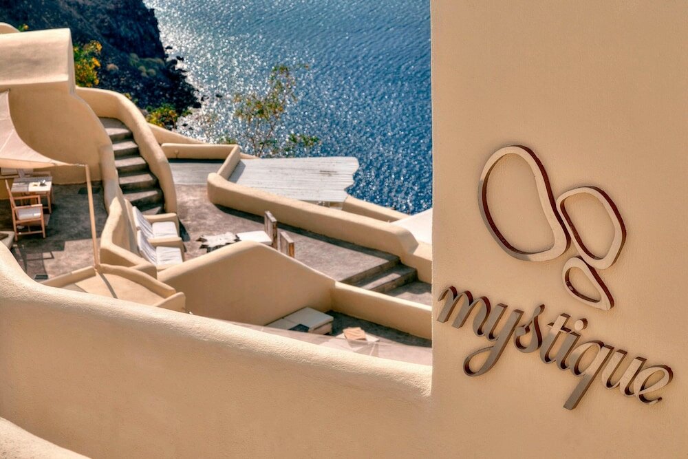 Фото Mystique, a Luxury Collection Hotel, Santorini