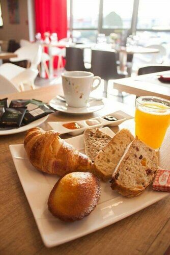 Гостиница Brit Hotel Le Kerodet в Кемпере