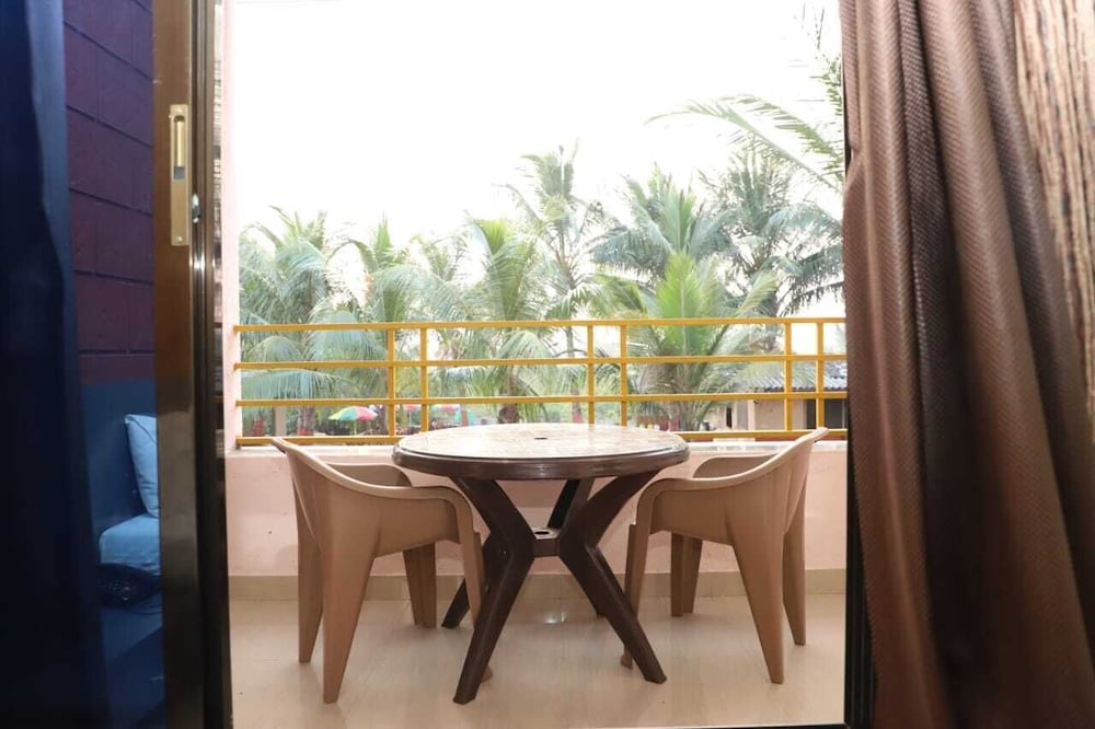 Фото Ocean Breeze Beach Resort