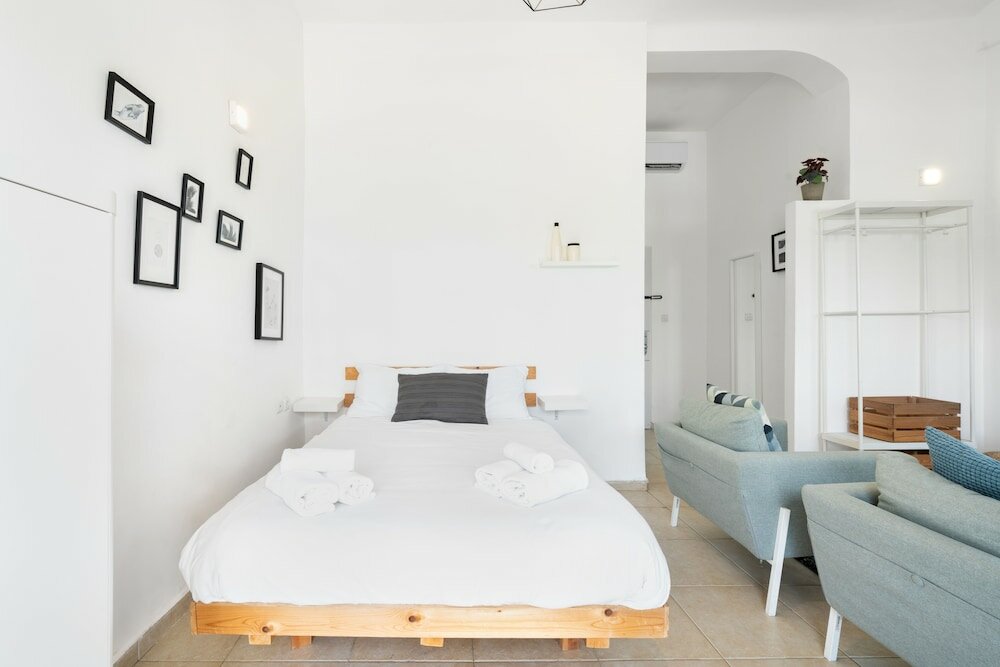 Фото Апартаменты Яркон - на пляже Тель-Авив