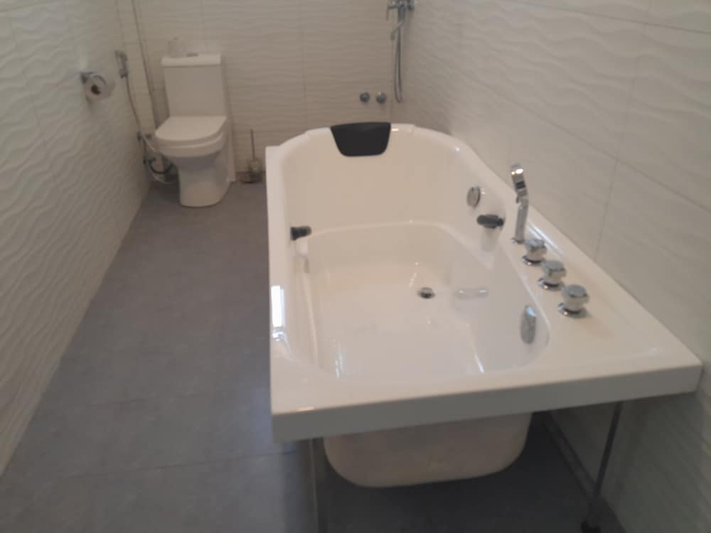 Фото Vegas Luxury Hotel