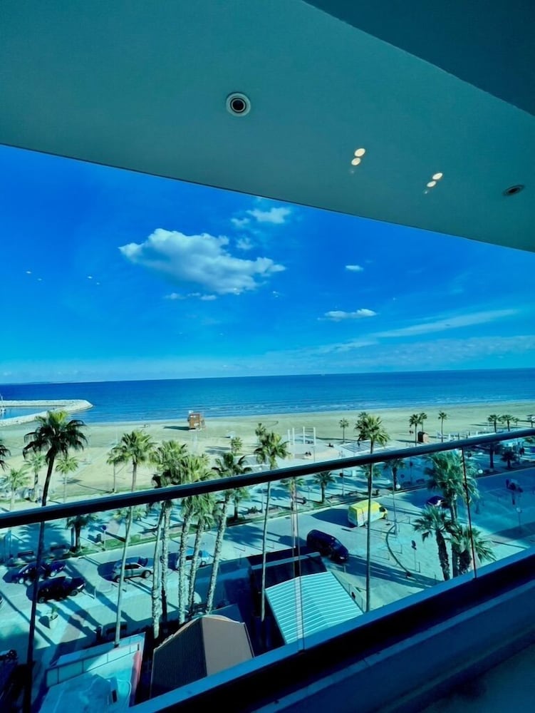 Фото Aphrodite Plaza