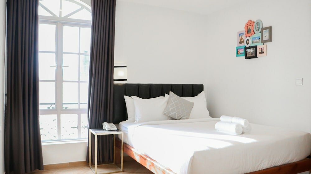 Фото Mettavary Hotel