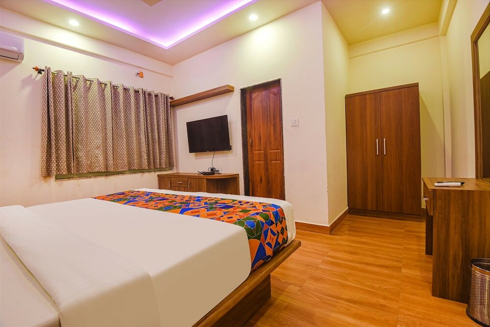 Фото Fabexpress Goa Holiday Beach Resort