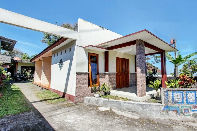 Гостиница Oyo 92884 Agustha Homestay