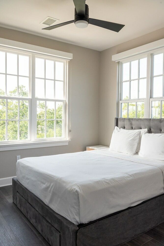 Фото Holy Angels Bywater Hotel and Residences