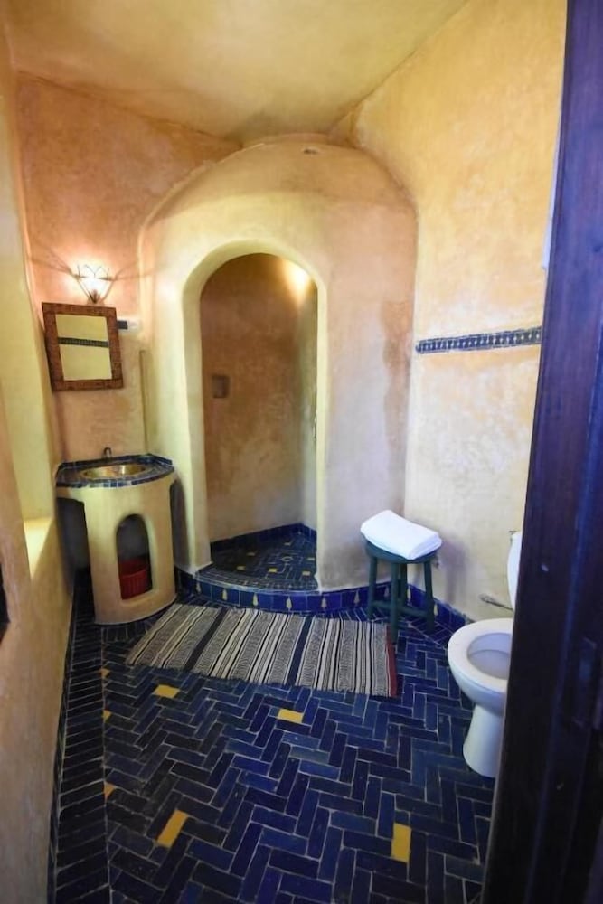 Фото Hotel Riad Dar El Qdima