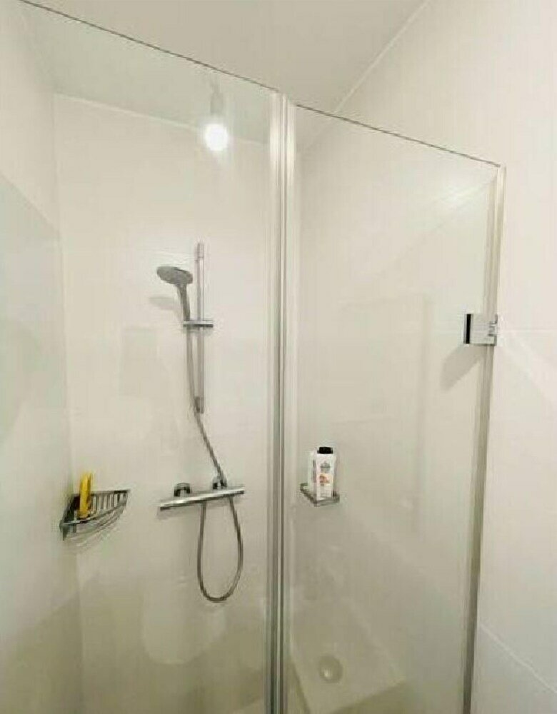 Фото Cosy 1 bedroom in City Center w Terrace