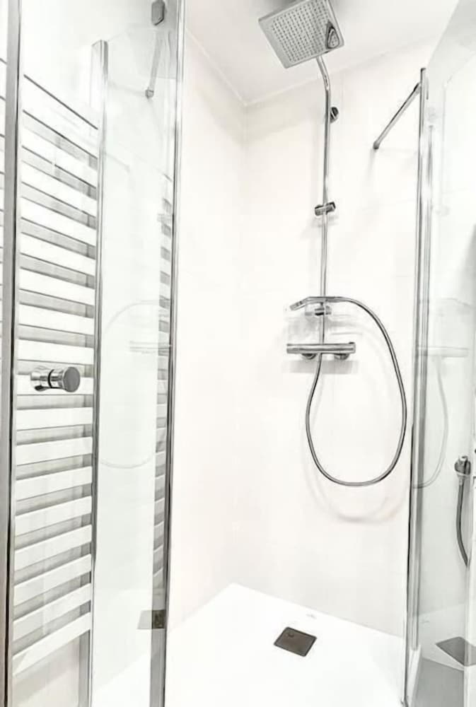 Фото Cosy & New 2 bedrooms in Center