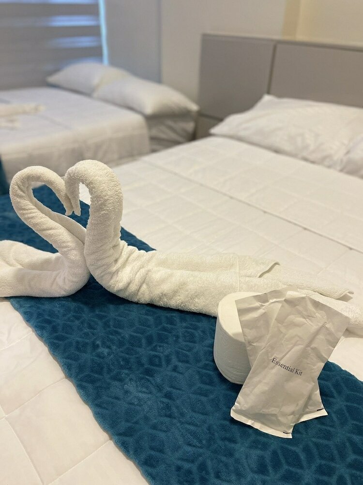 Фото Mactan Beach front Suites