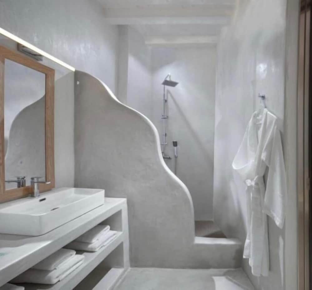 Фото Crystal Suites