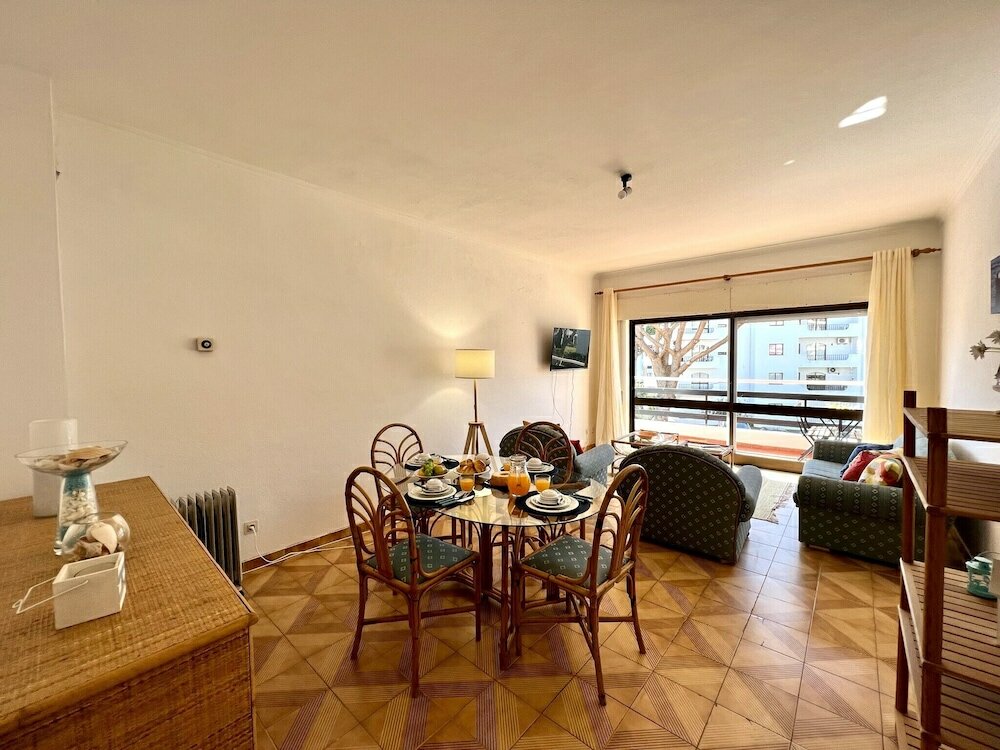 Фото Vilamoura Palm Tree With Pool by Homing