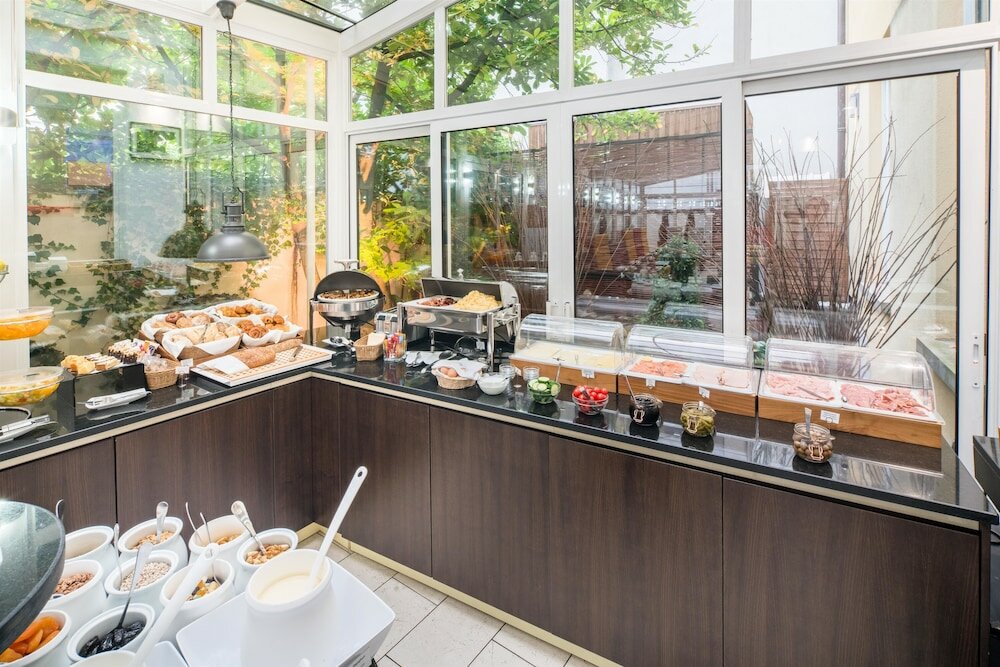 Фото Best Western Plus Grand Hotel Victor Hugo