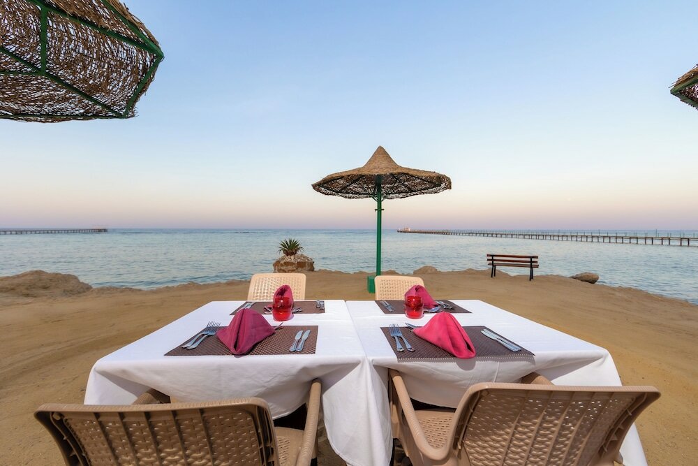 Фото Flamenco Beach and Resort