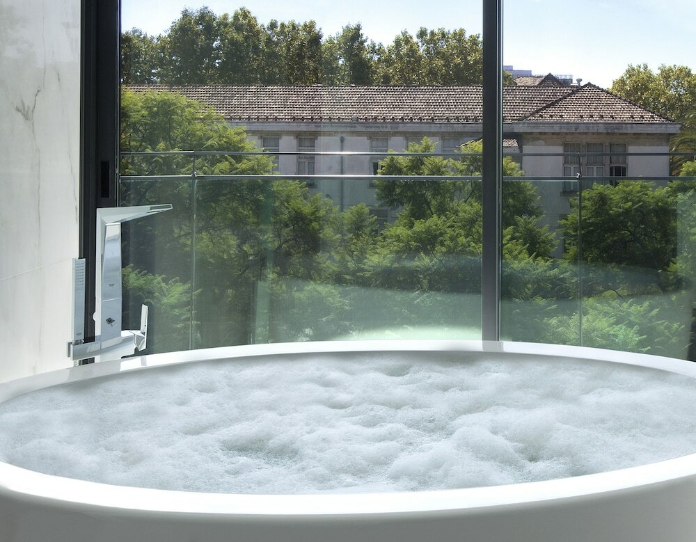 Фото DoubleTree by Hilton Lisbon - Fontana Park