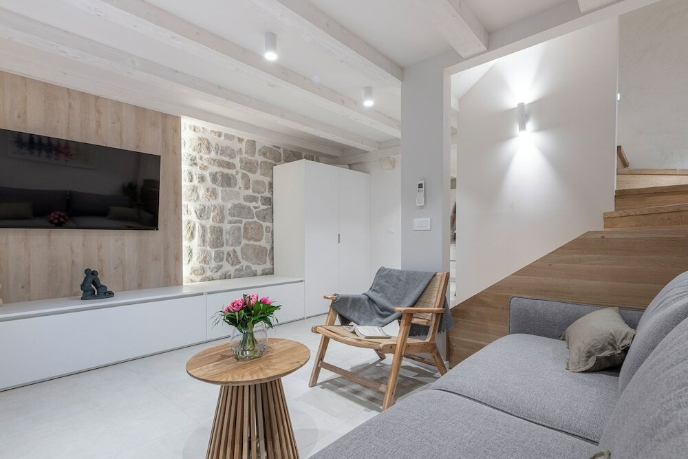 Фото Villa Miri, superior heritage villa with swimming pool