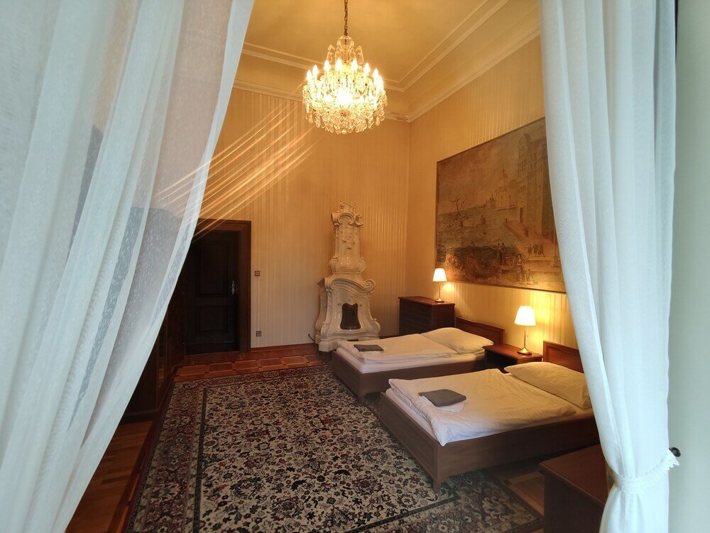 Фото Zámek Lnáře