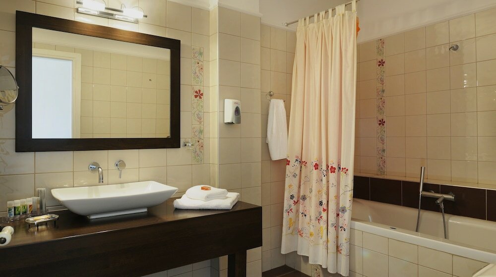 Фото Jennifer Home Hotel