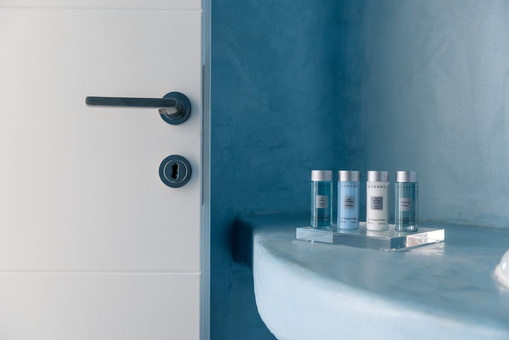 Фото Abyssanto Suites & SPA