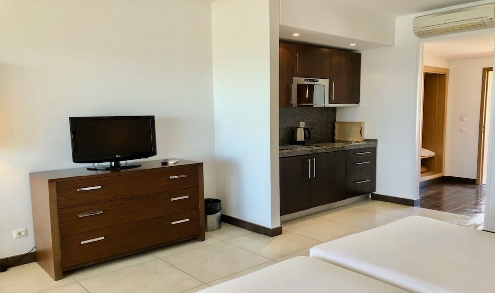 Фото Pestana Dom João II Beach & Golf Resort