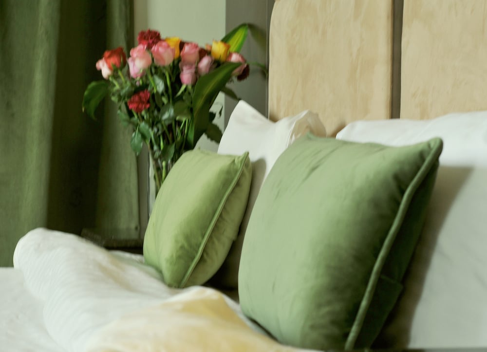 Фото Peninsula Suites