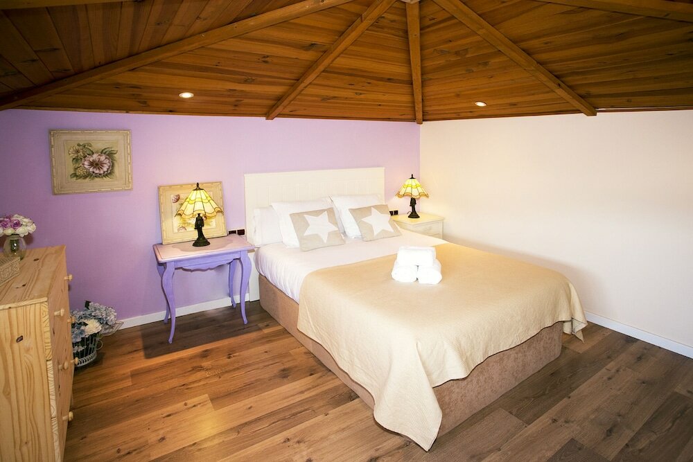 Фото Heavenly & Ocean Blue Apartment