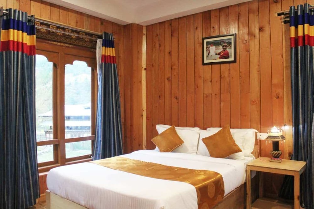 Фото Jampelyang Hotel