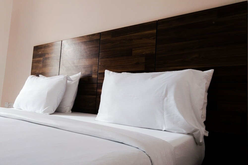 Фото Beneville Hotel and Apartment