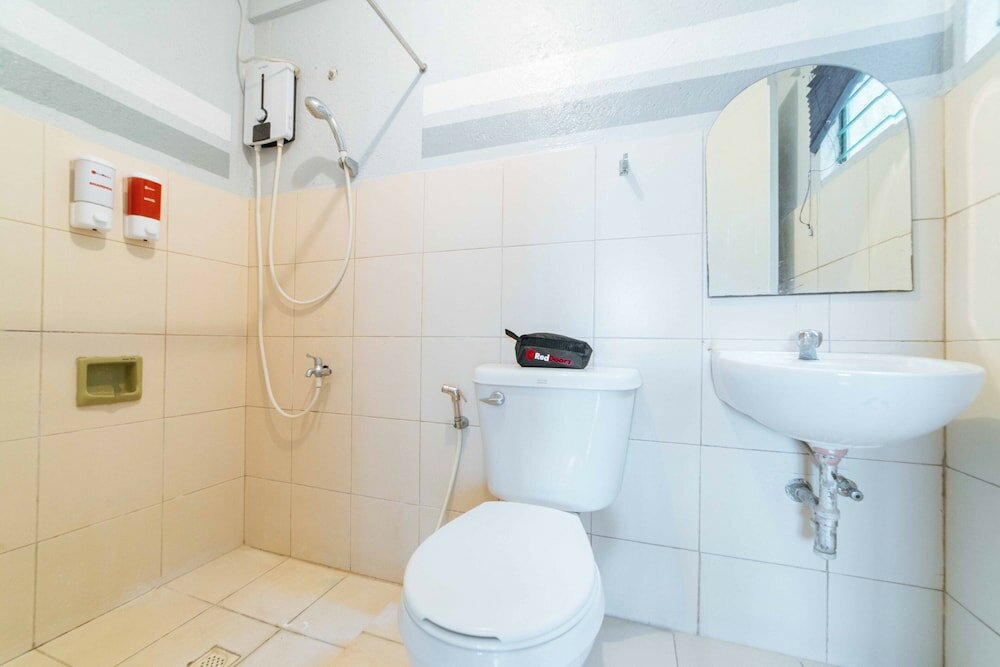 Фото RedDoorz @ City Market Tagaytay