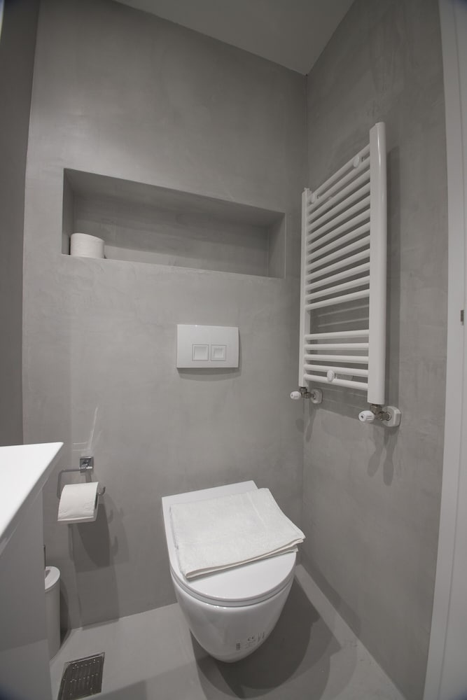 Фото Ornament Suites Nilie Hospitality Mgmt