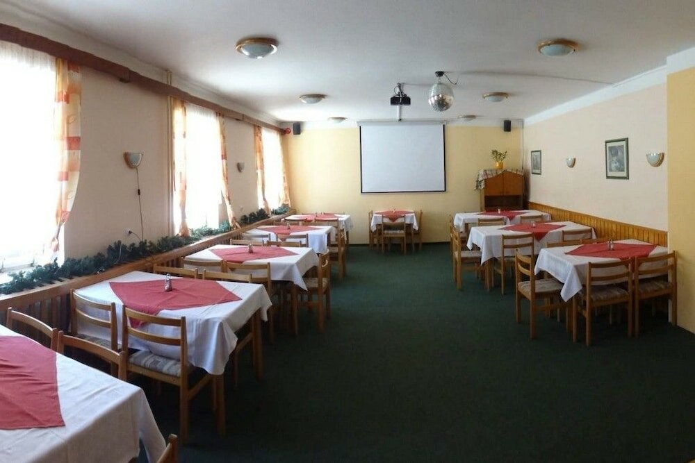 Фото Hotel Alfonska