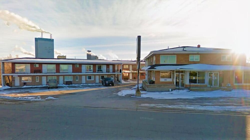 Фото Chalet Inn Motel