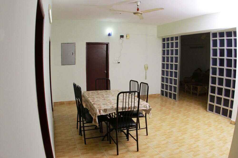 Фото Hillside Holiday Home