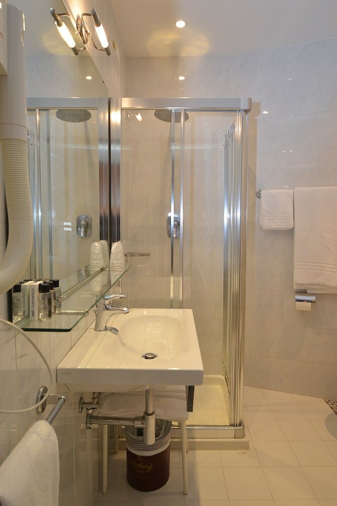 Фото Hotel Anthony