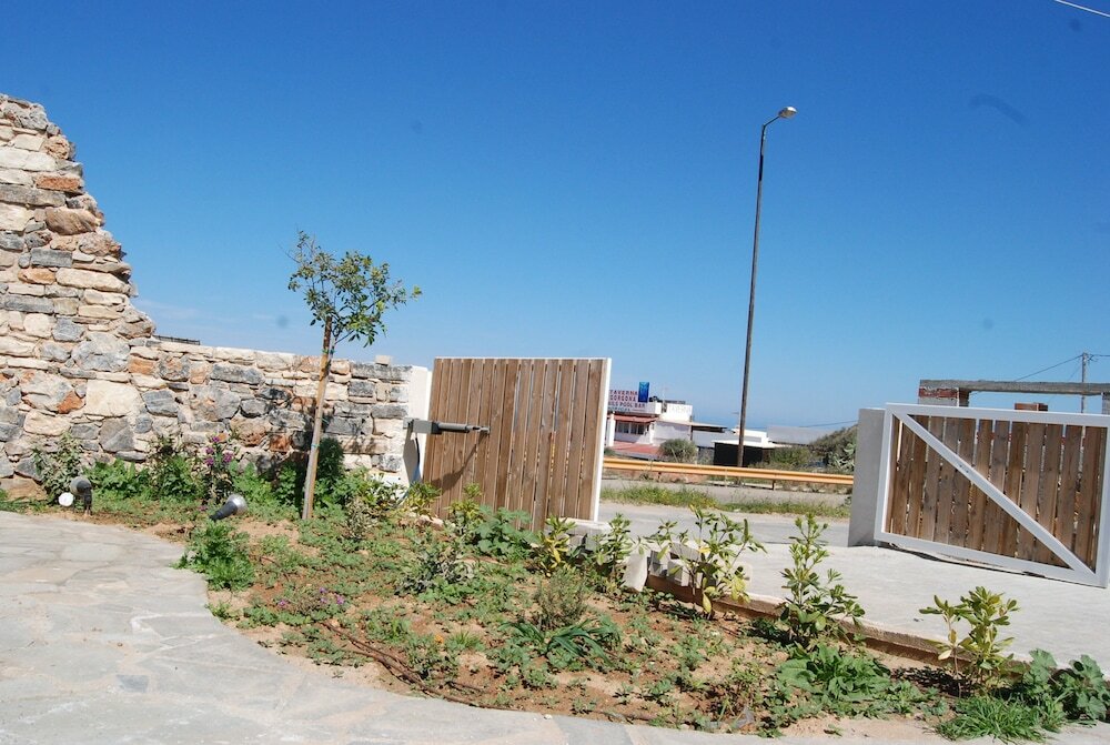 Фото Okirroi Villas