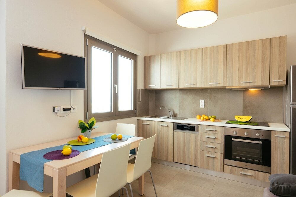 Фото Sea View Luxury Apartment