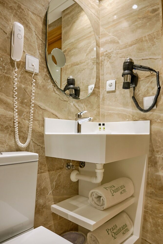 Фото Hotel Praza Quintana