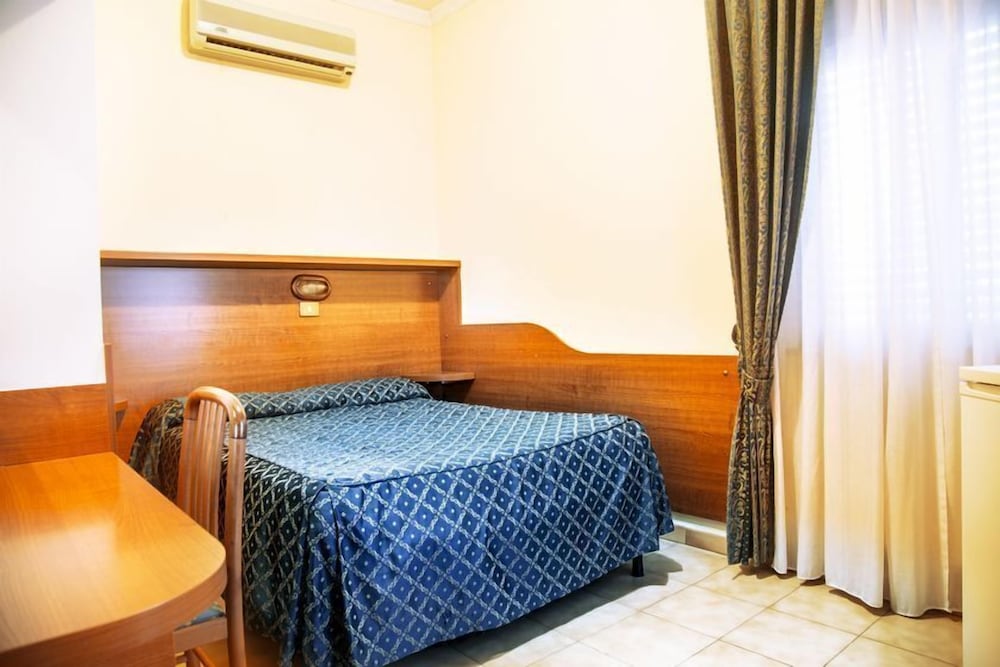 Фото Camp's Hotel