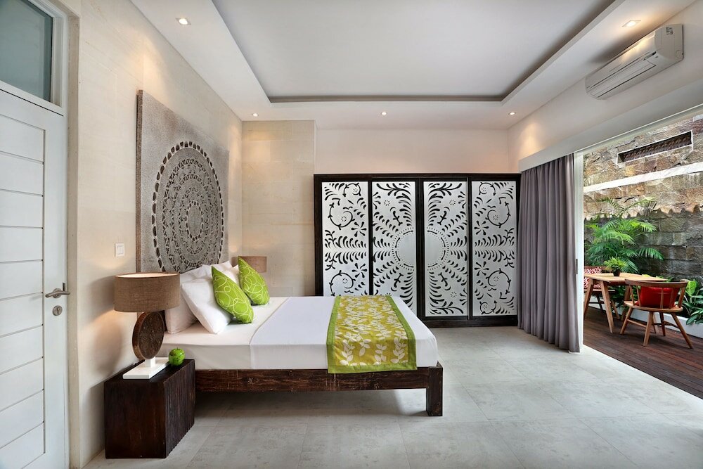 Фото Seminyak White Design Villa