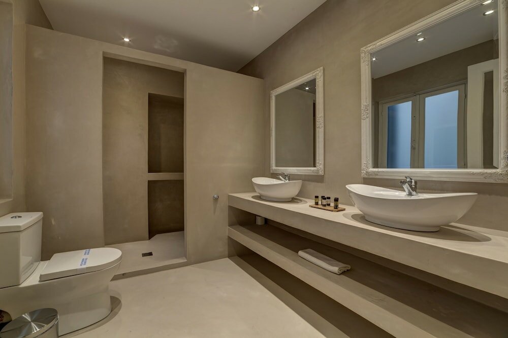 Фото Home & Poetry