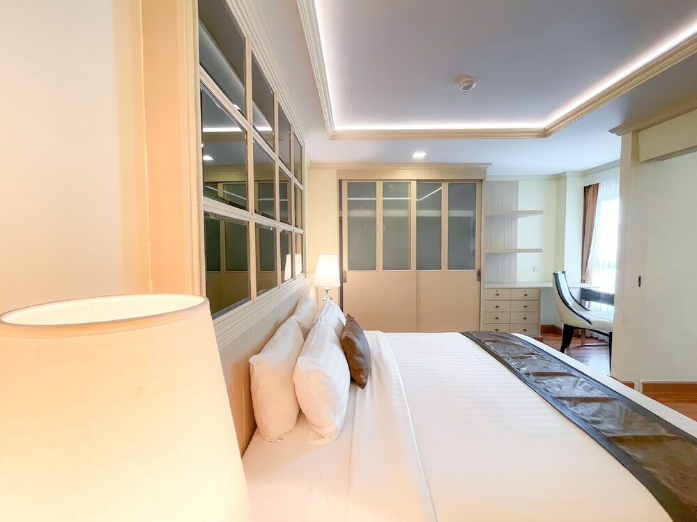 Фото Aspira Hana Executive Apartment Thonglor