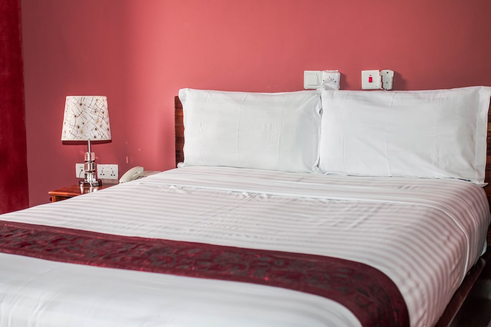 Фото Triple Hill Hotel