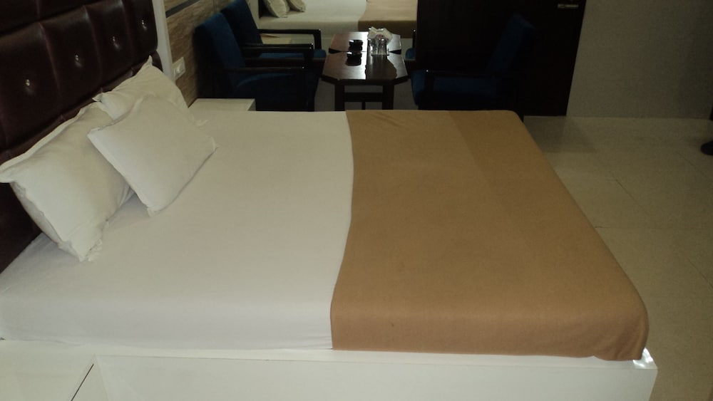 Фото Hotel Celeste Colaba