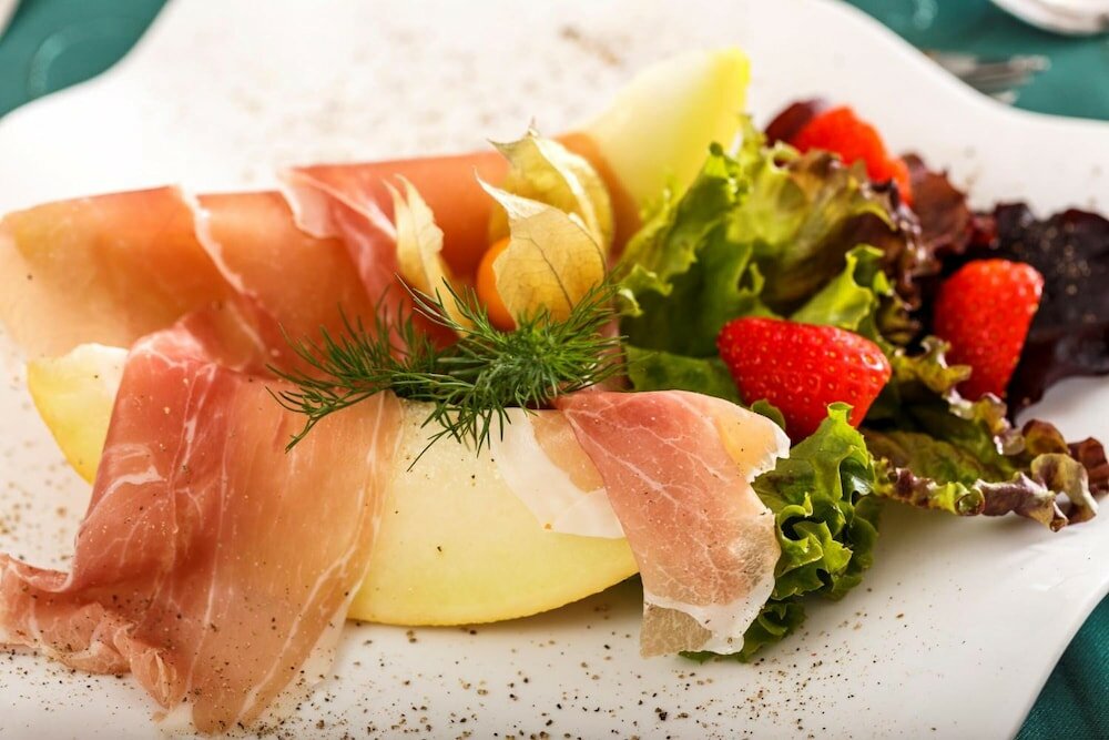 Фото Wellness Resort Romantika