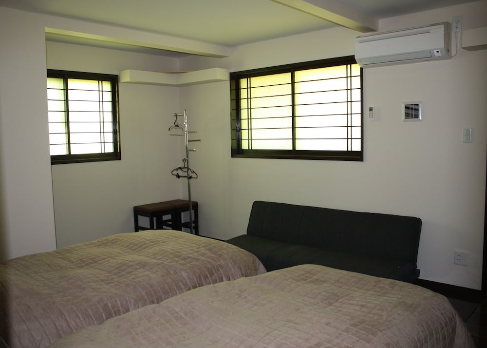 Фото Kogen no Bessou Irohanihohetou