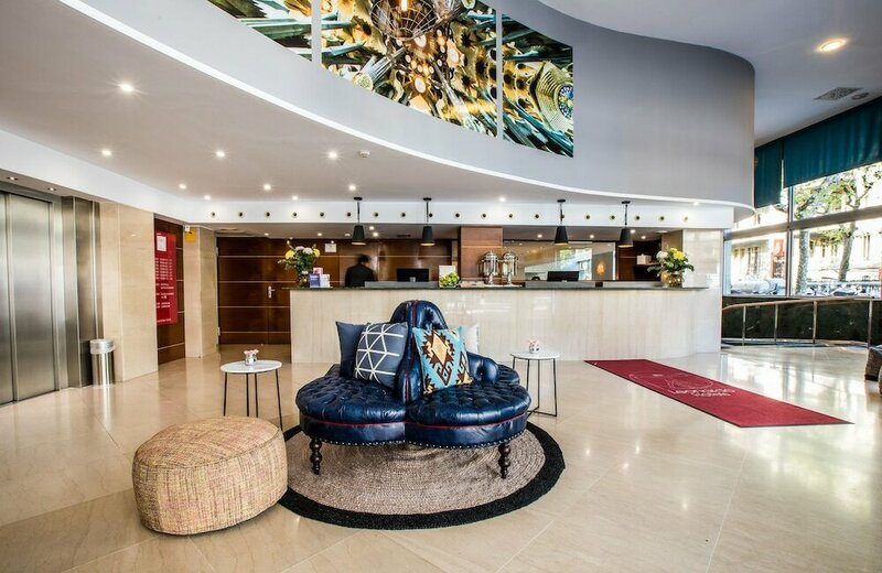 Гостиница Leonardo Hotel Barcelona Gran VIA в Барселоне