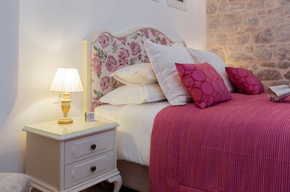 Фото Priska Heritage Rooms