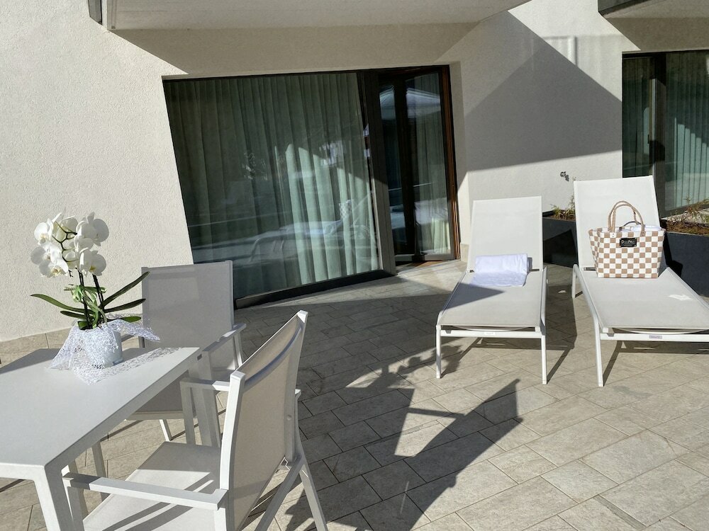 Фото Dolomeet Boutique Hotel